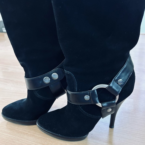 BCBG Sirlo Black Suede Boot Size 6 - Picture 3 of 6